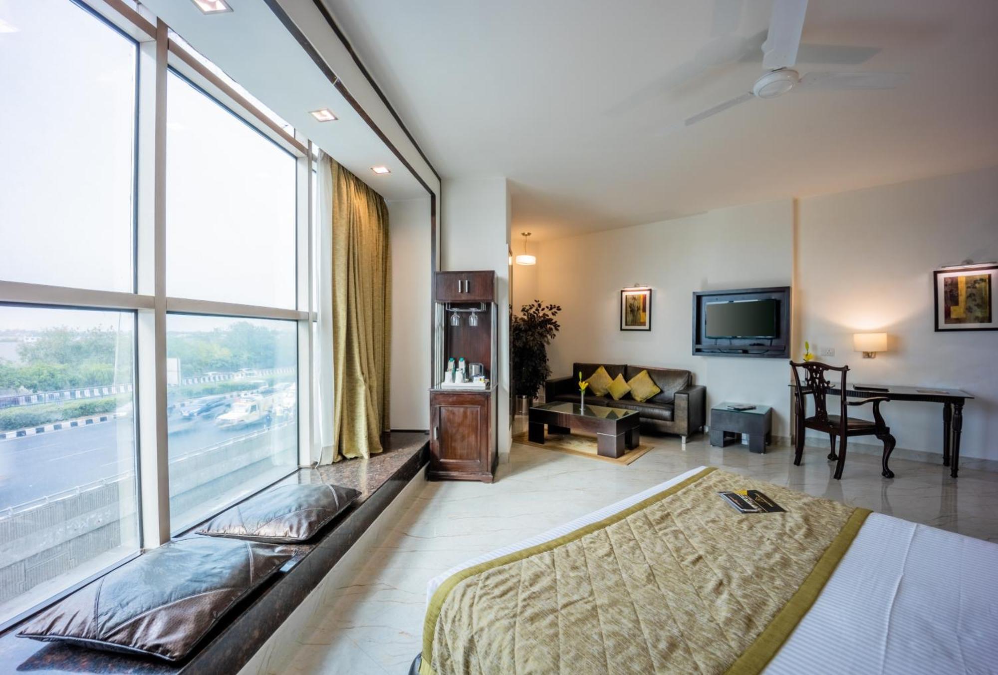 Hotel Shanti Palace Mahipalpur New Delhi Ngoại thất bức ảnh