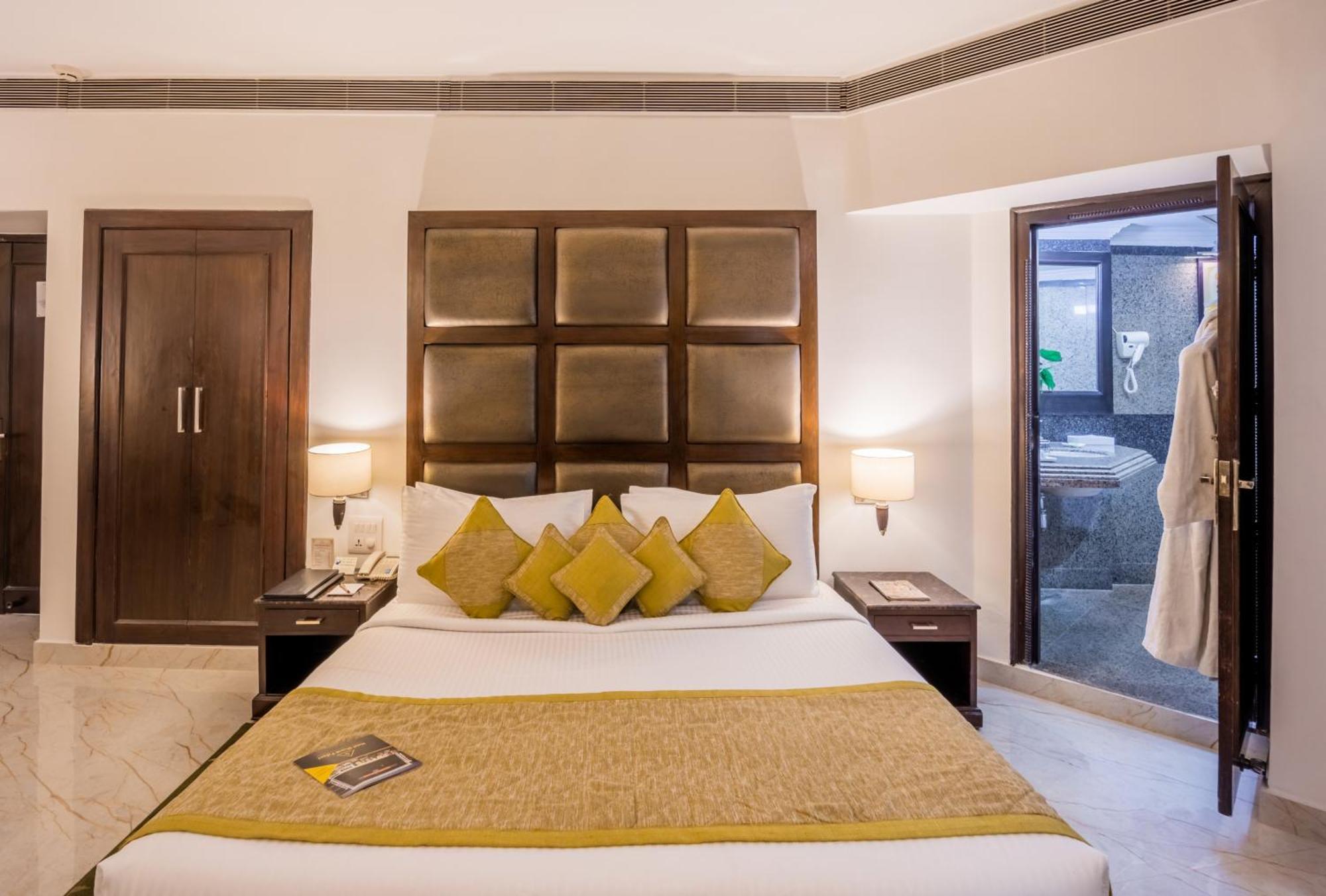 Hotel Shanti Palace Mahipalpur New Delhi Ngoại thất bức ảnh