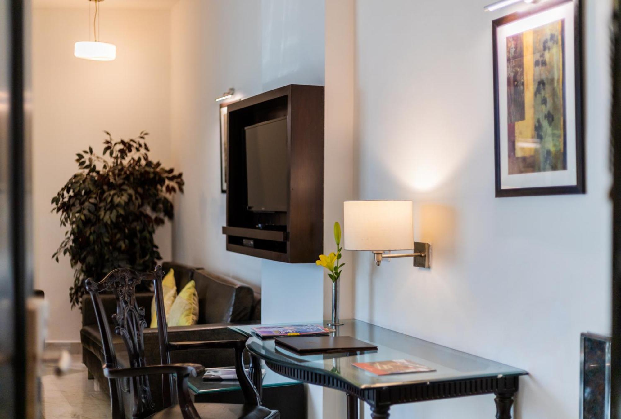 Hotel Shanti Palace Mahipalpur New Delhi Ngoại thất bức ảnh