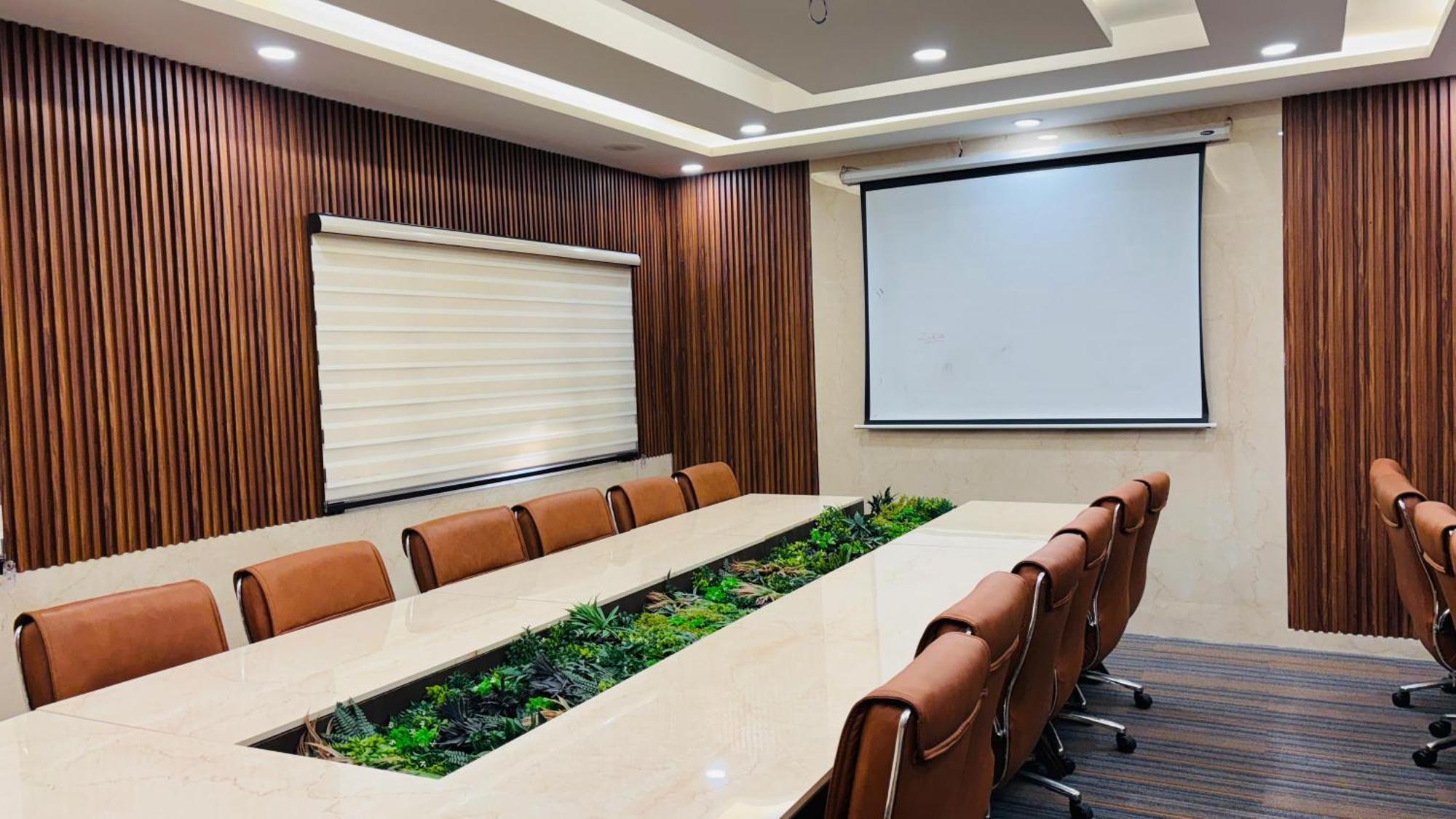 Hotel Shanti Palace Mahipalpur New Delhi Ngoại thất bức ảnh