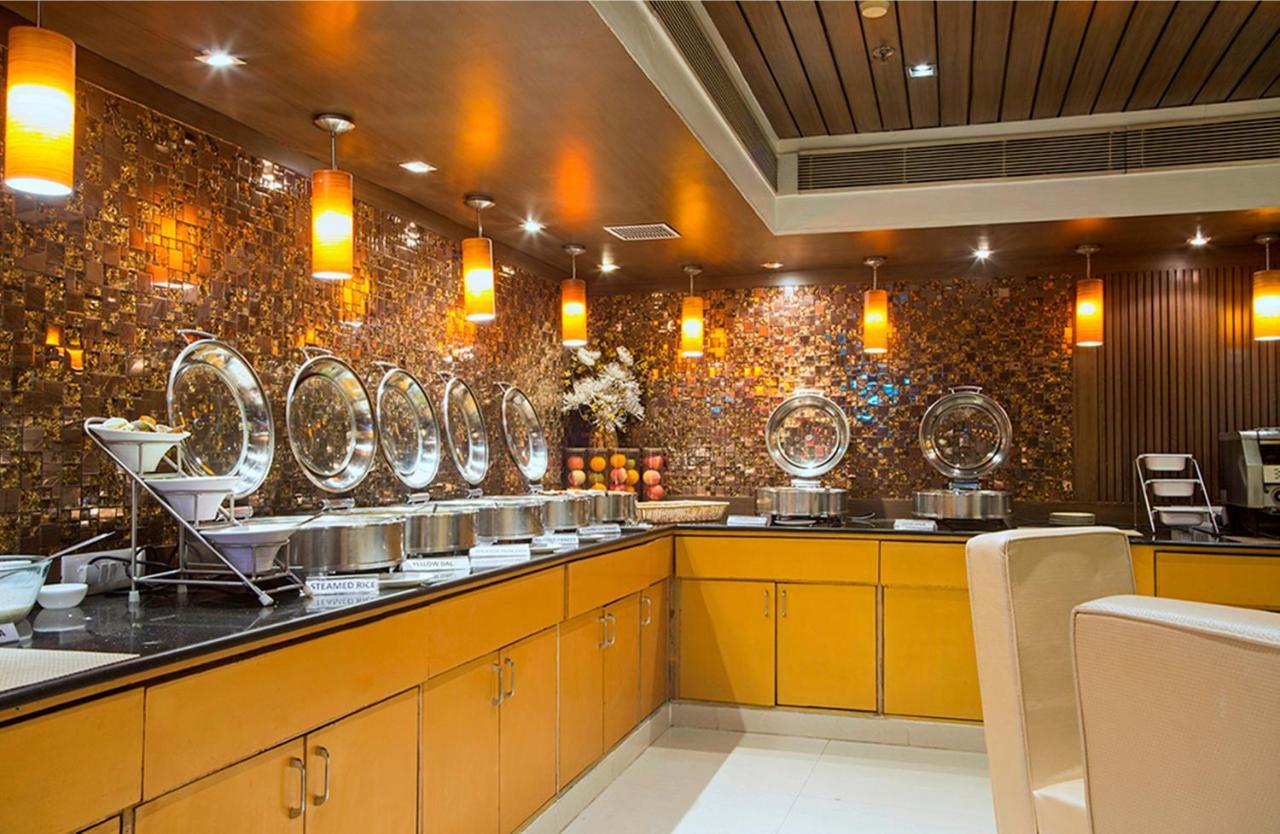 Hotel Shanti Palace Mahipalpur New Delhi Ngoại thất bức ảnh